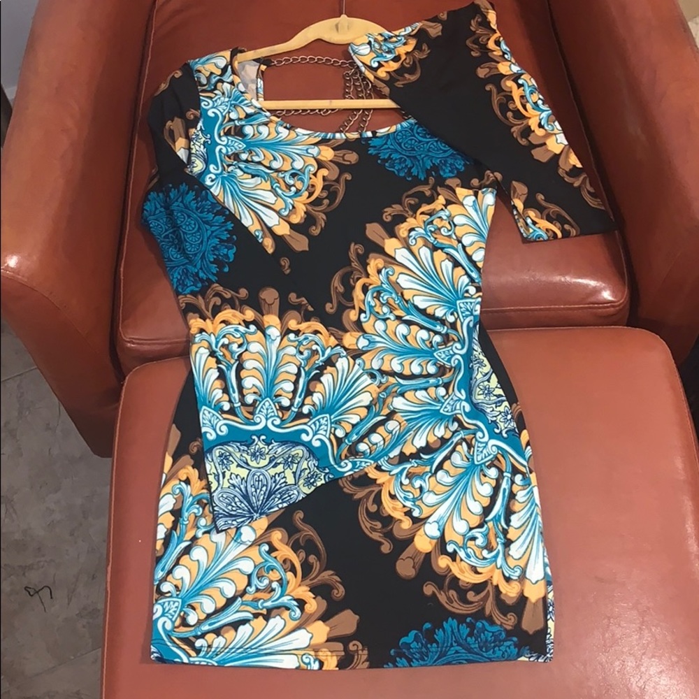 Nightlife dress w/chain back